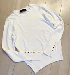 ZARA ホワイト ニット 長袖 金ボタン