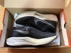 NIKE ヴェイパーフライ3 25.5cm
