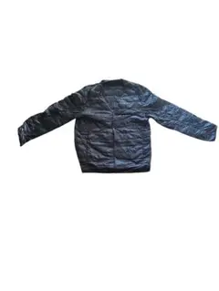 ユニクロウルトラライトダウン黒色