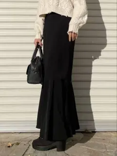 黒マーメイドスカート