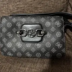 【Guess】ゲス zip クロスボディ ショルダーバッグ