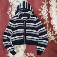 ☆ フード付き クロップド丈カーディガン☆