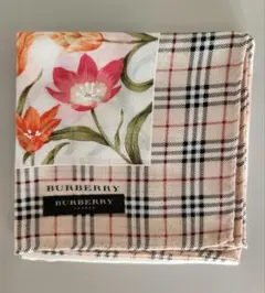 BURBERRY ハンカチ フラワー柄