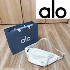 2026年最新】ALO Yoga カラー：ホワイト系 レディース ボディバッグ