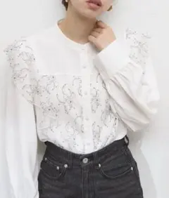 美品☆レース切り替えフリルブラウス ホワイト 長袖 ナチュラルクチュール