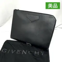 3-3460 Givenchy（ジバンシィ）のロゴ クラッチバッグ - メルカリ