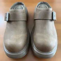 ブラウンバックストラップ厚底クロッグサンダル