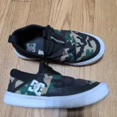☆専用☆　24cm　DC　カモフラージュ迷彩柄 スリッポンスニーカー