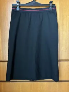 ユニクロ　イネス　スカート　膝丈