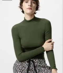 UNIQLOユニクロ　極暖ヒートテックカシミヤブレンドリブハイネックT