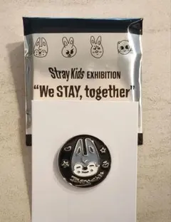 スキズ 展覧会 バンチャン ウルフチャン ランダムピンバッチ 展示会