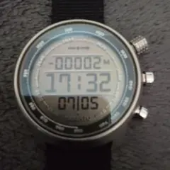 SUUNTO ELEMENTUM TERRA デジタル腕時計のサムネイル
