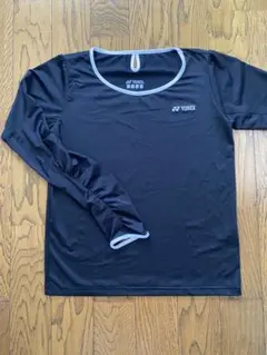 ヨネックス　ロンＴ