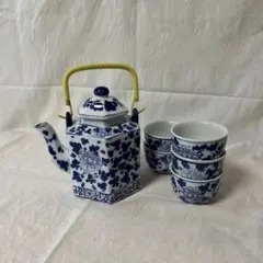 青と白の花柄急須と茶碗セット
