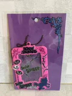 Item thumbnail for item 87513036-70ba-421a-a9d1-c502ffe04660