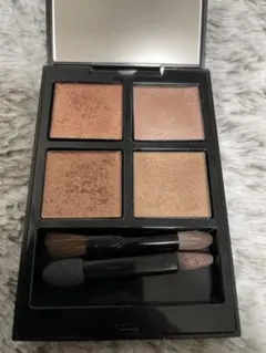 アディクション　ザアイシャドウパレット001