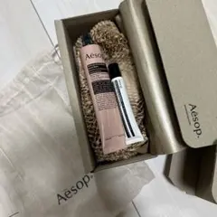 Aesop アンドラム アロマティック ハンドバーム & リップトリートメントのサムネイル