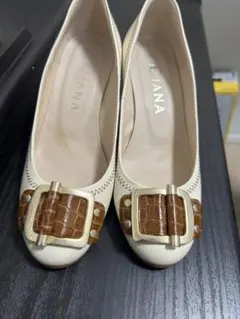 DIANA バレエフラットシューズ ホワイト