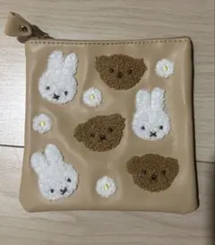 値下げ　未使用品　サガラ刺繍　ミッフィーポーチ　スクエアポーチ　ふわふわのサムネイル