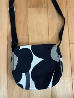 marimekko フラワーショルダーバッグ