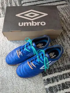 UMBRO　フットサルシューズ　23センチ