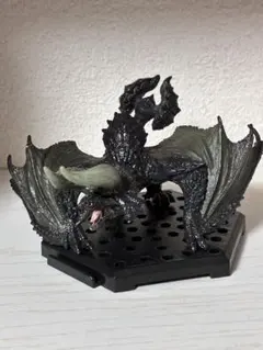 モンハン　ディアブロス　亜種　スタンダードモデル　フィギュア