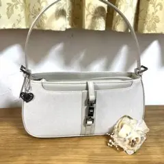 Item thumbnail for item e08a4e47-87d8-486a-8907-39b1332b78ea