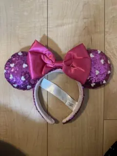 海外ディズニー　カチューシャ　ミニー　ピンク　ハート　スパンコール