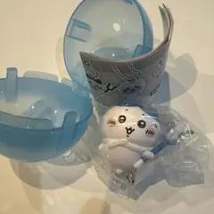 ちいかわ　つまんでつなげてますこっとボールチェーン　ハチワレ