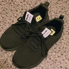 スニーカー 黒 24cm