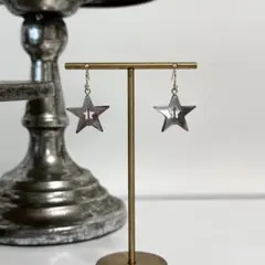 14kgf/黒蝶貝の星型ピアス