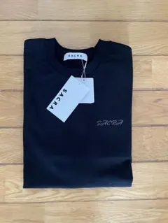★タグ付き新品【SACRA】ロゴ刺繍 半袖Tシャツ ブラック　38のサムネイル