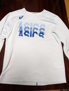 asics　ロングＴシャツ