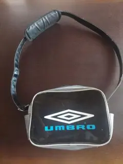 UMBRO ショルダーバッグ ブラック/シルバー