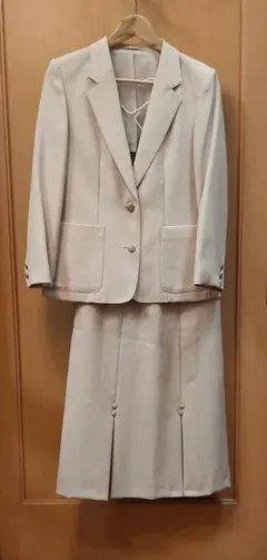 未着用品 レディース スーツ スカート アイボリー ベージュ