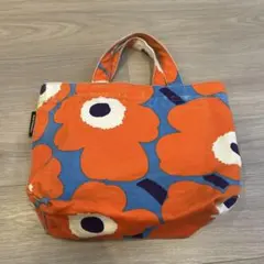 マリメッコ　ウニッコ柄のトートバッグ　花柄キャンバストートバッグ