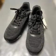 ランニングシューズ 26