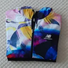 ニューバランス　ウインドブレーカー　Mサイズ