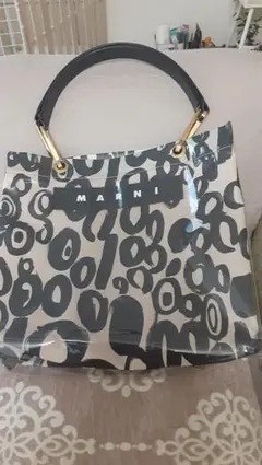 Item thumbnail for item da75258c-03d8-4df8-8d22-30ac9248c4ef