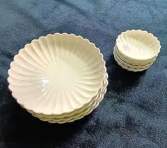 橘吉　たち吉　輪花　菊皿　８枚