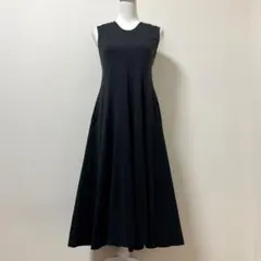 ユニクロ　セオリー　ロングワンピース　黒　ブラック　ワンピース　ノースリーブ　夏