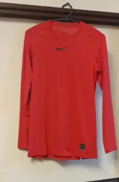 Nike DRI-FIT レッド長袖シャツ M