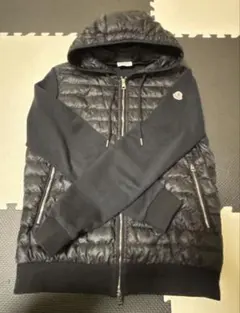 MONCLER モンクレール 黒のジャケット フード付きパーカートレーナー生地