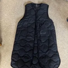 ユニクロ　ウルトラライトダウンベストロングS