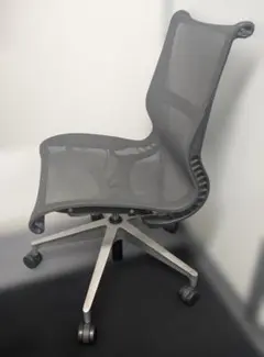 送込！ハーマンミラー「Setu Chair（セトゥーチェア）」グレー