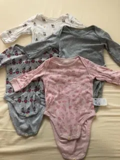 ユニクロ 肌着 ロンパース ４着セット