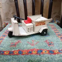 Item thumbnail for item b7d30654-d0a1-4d05-8a52-6df6441192d6