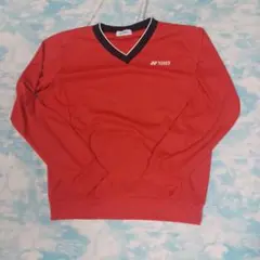 YONEX 赤 Vネック 長袖 トレーナー　Mサイズ