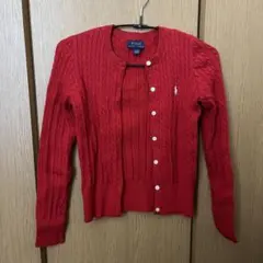 赤いケーブルニットカーディガン