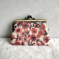 marimekko チューリップ柄　 がま口　ポーチ　Tuulahdus marimekko チューリップ柄 がま口 ポーチ Tuulahdus - メルカリ